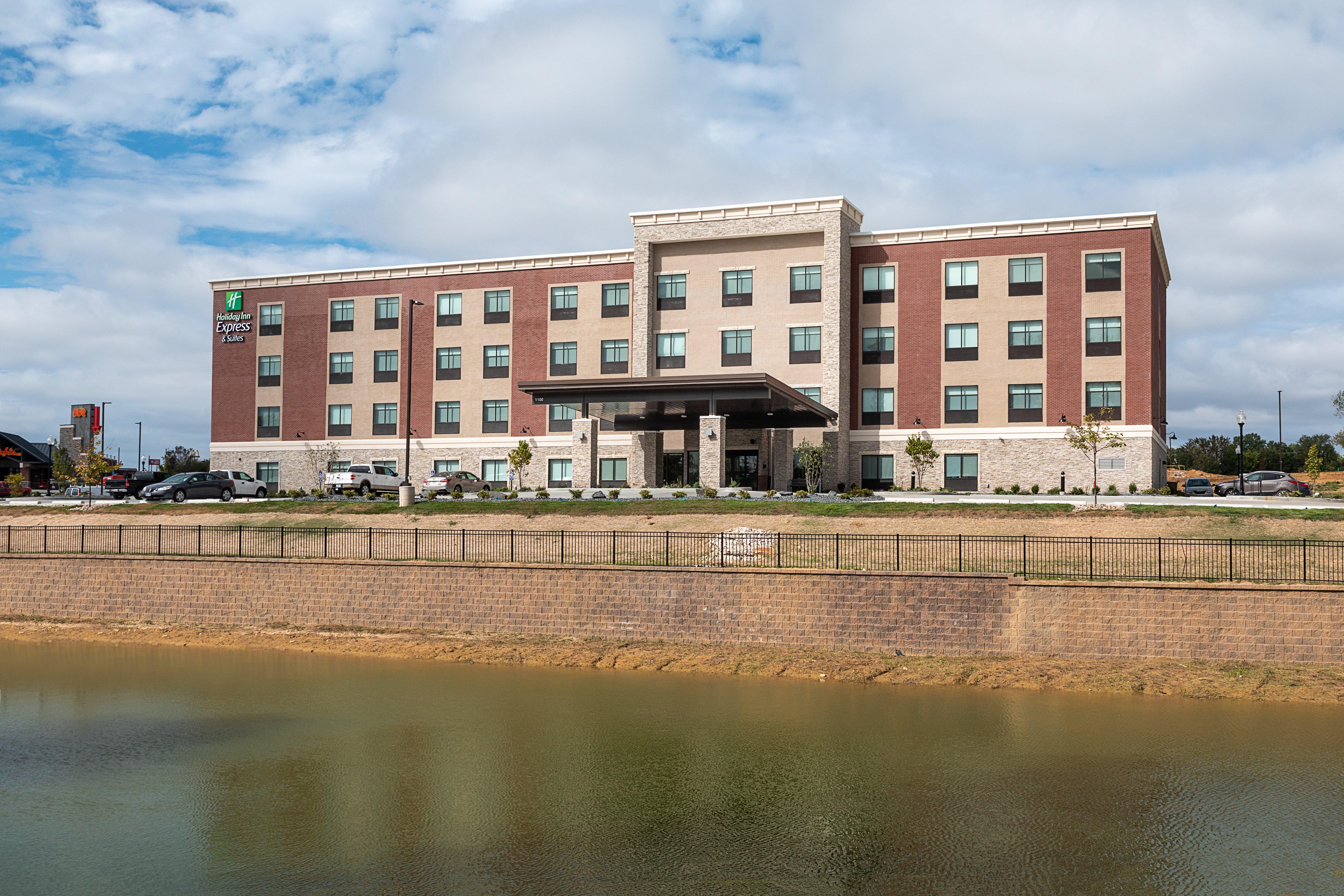 Holiday Inn Express & Suites - Wentzville St Louis West By Ihg Buitenkant foto